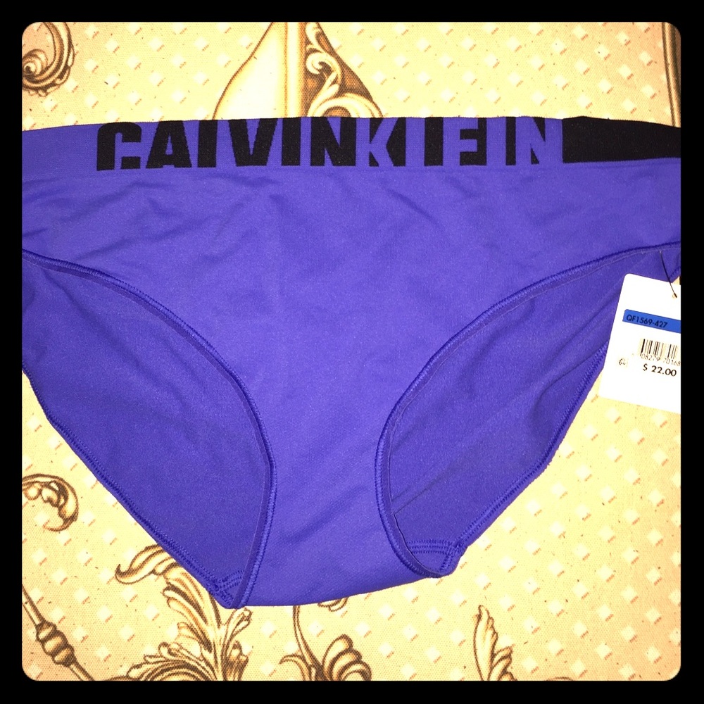 NWT Calvin Klein Bikinis